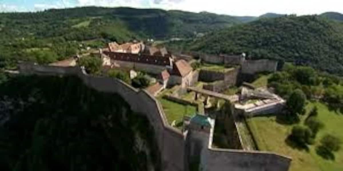 Gite 3 Etoiles "Entre Sources Et Riviere" Besancon Vaire-le-Grand Luaran gambar