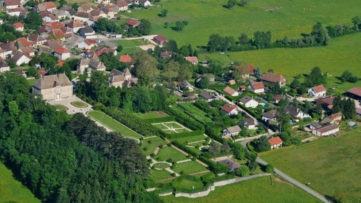 Gite 3 Etoiles "Entre Sources Et Riviere" Besancon Vaire-le-Grand Luaran gambar