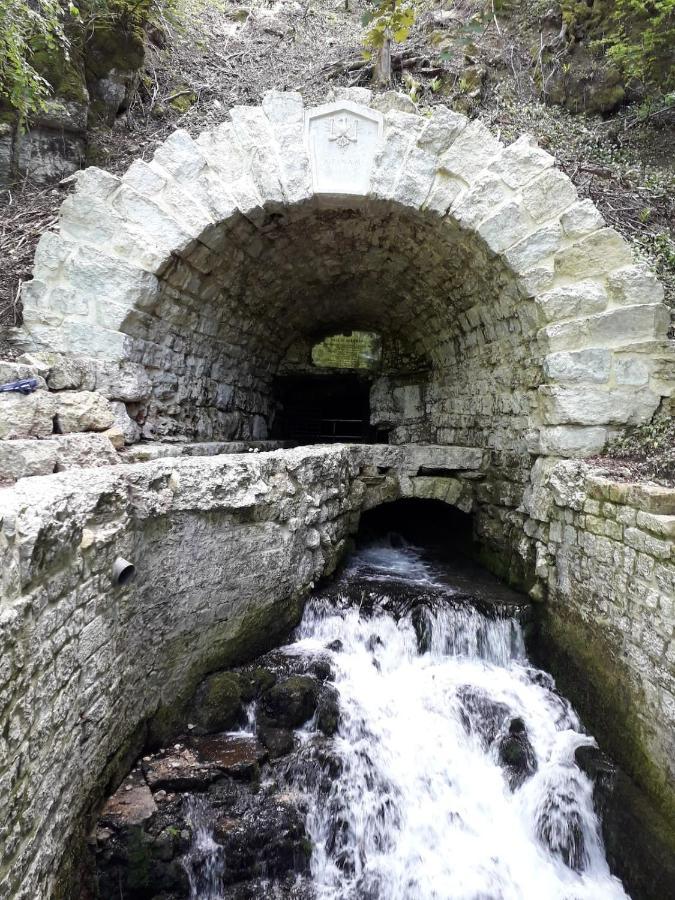 Gite 3 Etoiles "Entre Sources Et Riviere" Besancon Vaire-le-Grand Luaran gambar